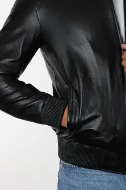 Robert Erkek Siyah Kısa Hakiki Deri Ceket