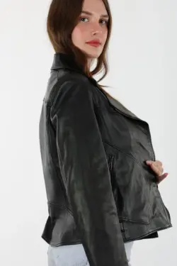 Cınar Kısa Siyah Kadın Hakiki Deri Ceket