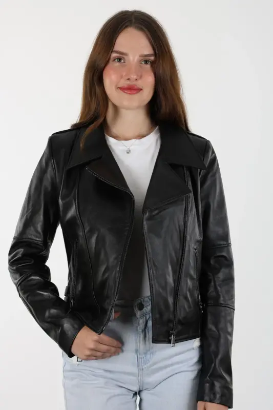 Safır Kısa Siyah Kadın Hakiki Deri Ceket